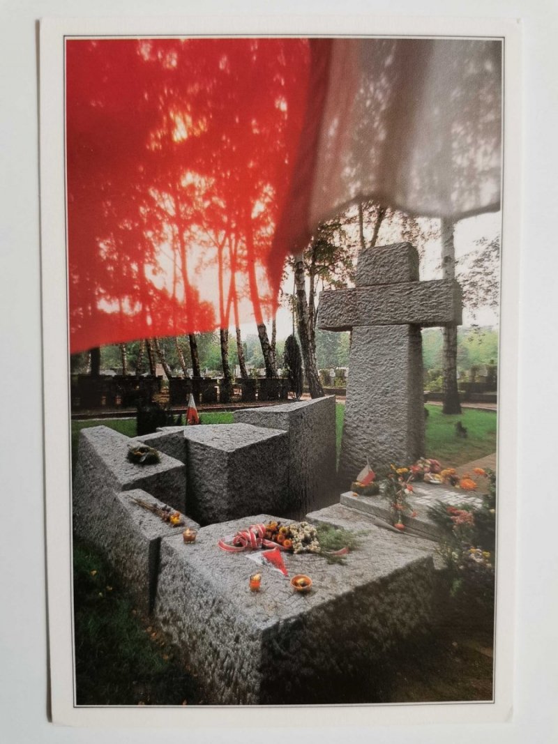 WARSZAWA – POWĄZKI, POMNIK KATYŃSKI FOT. BUJAK