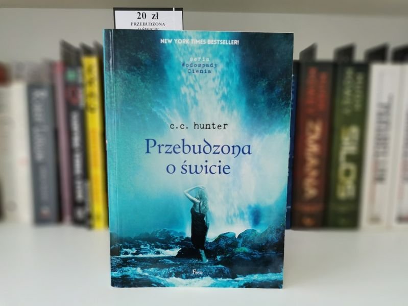 Przebudzona o świcie - C. C. Hunter