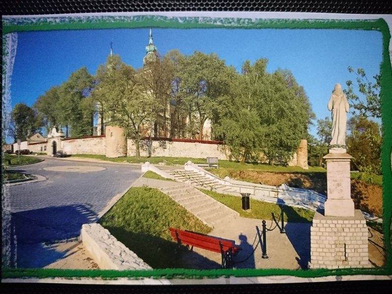 MIASTO I GMINA ŻARKI. ZABYTKOWE STODOŁY NA TARGOWISKU MIEJSKIM FOT. SKABEK