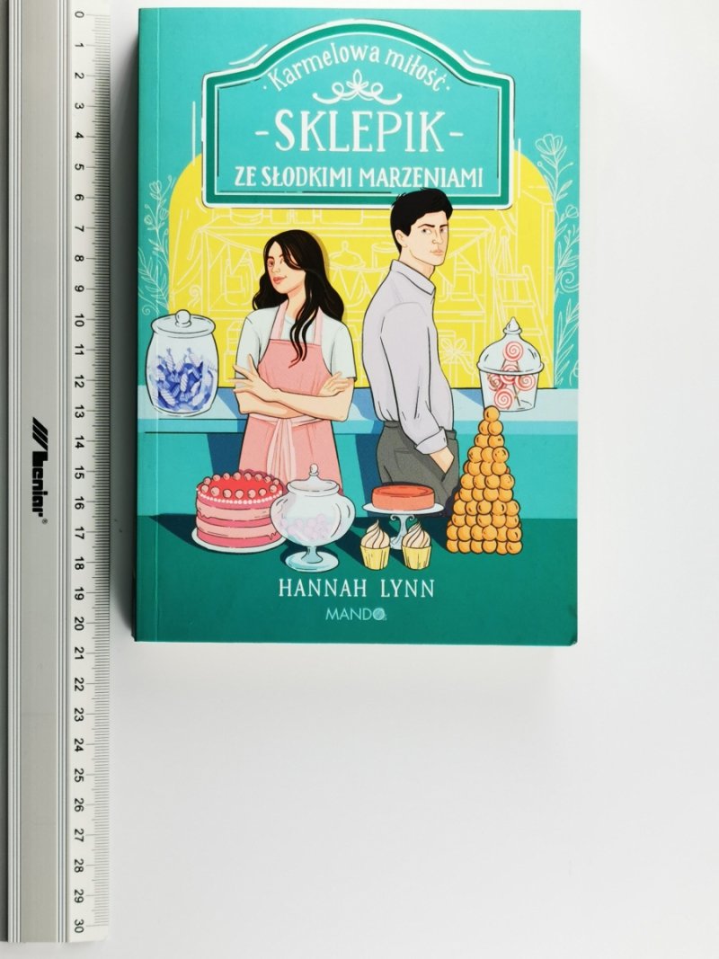 SKLEPIK ZE SŁODKIMI MARZENIAMI - Hannah Lynn