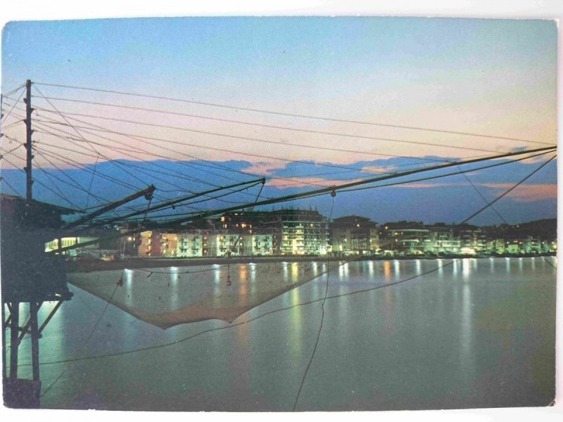 PESCARA. IL LUNGOMARE THE PROMENADE