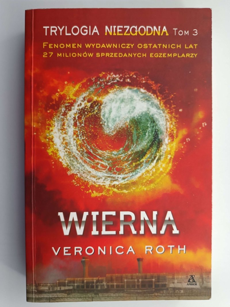 WIERNA  - Veronica Roth
