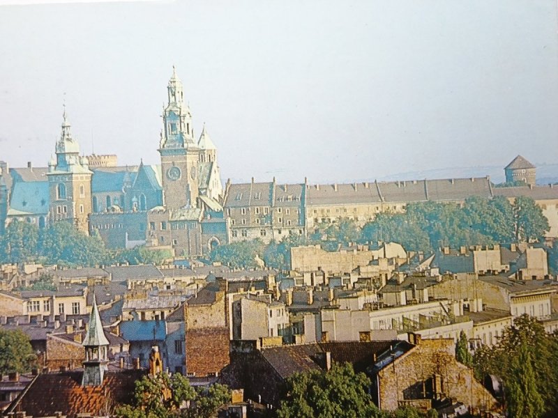 KRAKÓW. FRAGMENT STAREGO MIASTA Z WIDOKIEM NA