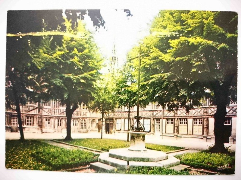 ROUEN. L'ALTRE ST-MACLOU AVEC SES CIMETERIES A GALERIE