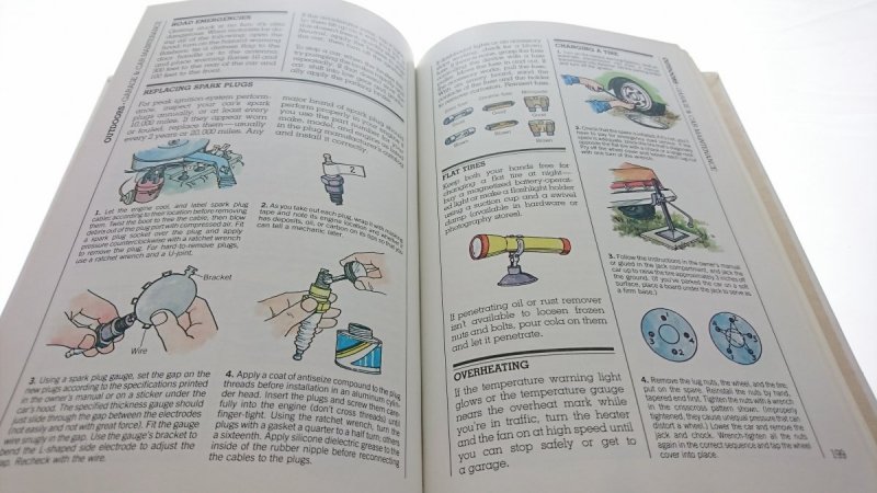 READER'S DIGEST. HOUSEHOLD HINTS AND HANDY TIPS