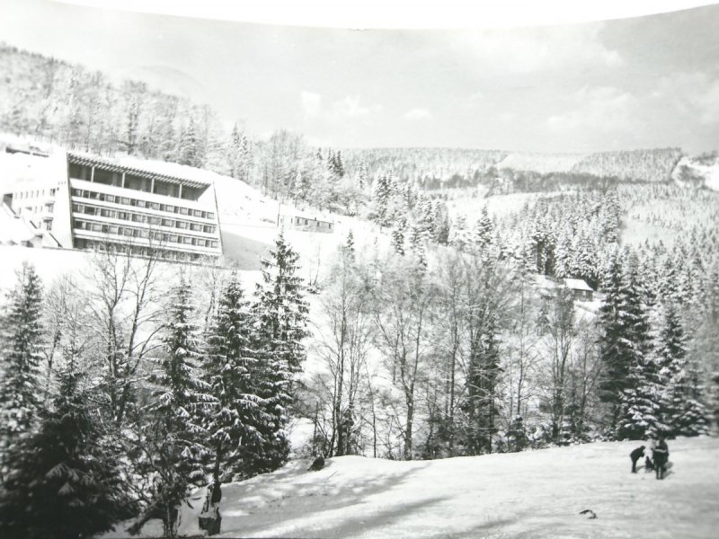 JASZOWIEC 'MAZOWSZE' - DOM...FOT. K. JABŁOŃSKI