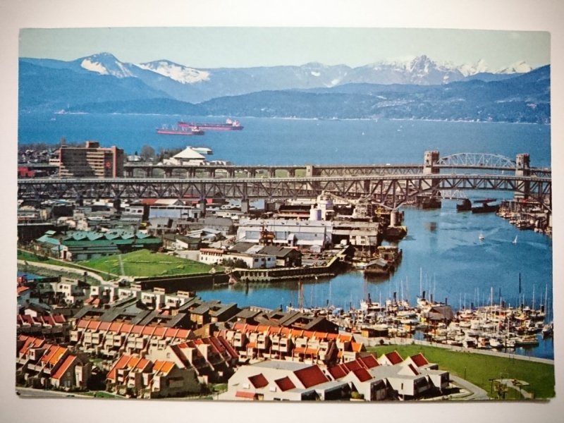 VANCOUVER, CANADA. VANCOUVER'S IMMENSE HARBOUR PHOTO: GEORGE HUNTER