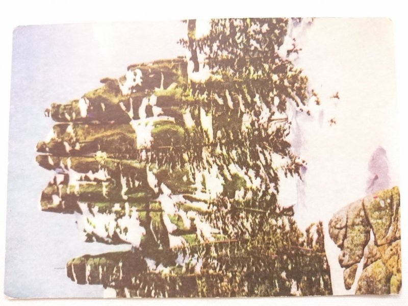 KARKONOSZE – Grupa skał 'Pielgrzymy wg fotografii barwnej E. Czaplińskiego A. Stelmacha