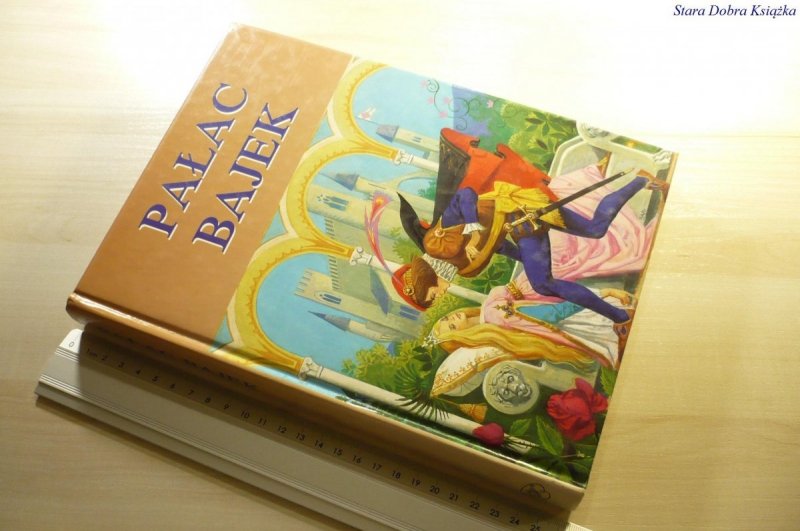 PAŁAC BAJEK - Cristina Pacei
