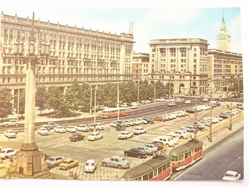 WARSZAWA. PLAC KONSTYTUCJI FOT. H. PAWLAK