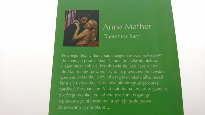 TAJEMNICA SARY - Anne Mather 2005