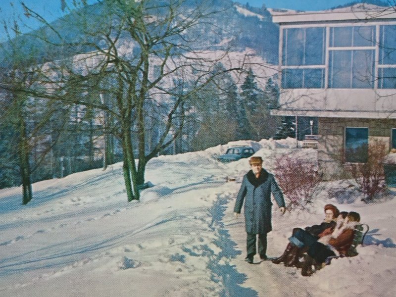 SZCZAWNICA. FRAGMENT PARKU GÓRNEGO FOT. TYMIŃSKI