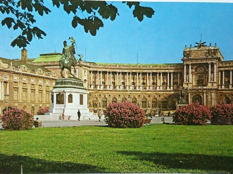 WIEN. HELDENPLATZ MIT NEUER BURG