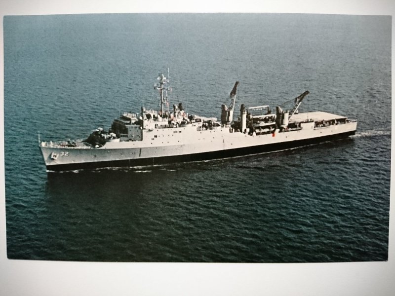 U. S. S. SPIEGEL GROVE LSD-32