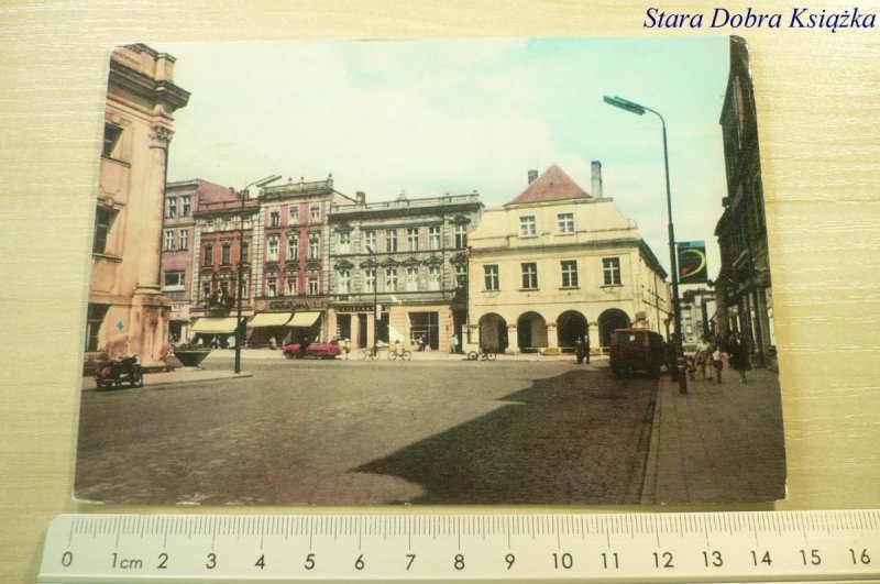 LESZNO. FRAGMENT RYNKU FOT. A. ŚMIETAŃSKI