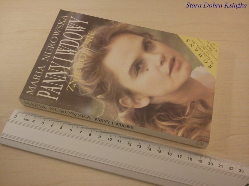 PANNY I WDOWY. ZNIEWOLENIE - Maria Nurowska