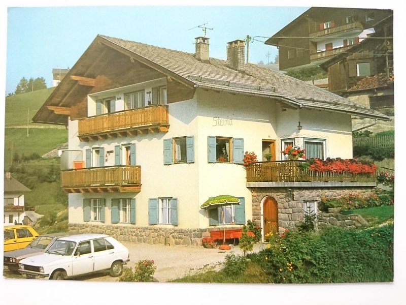 SCHENK ANNEMARIE – VILLA STEVIA. PLESDINATZ STRASSE 63