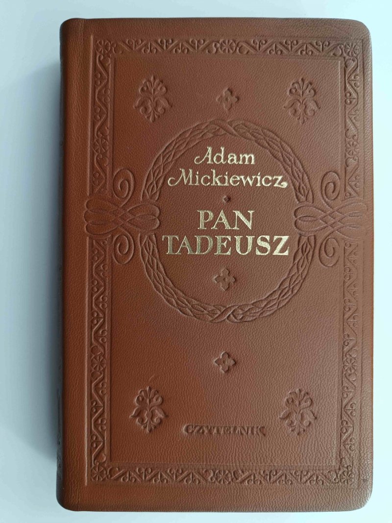 PAN TADEUSZ. ADAM MICKIEWICZ