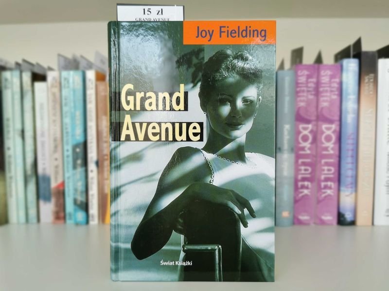 Grand Avenue - Joy Fielding