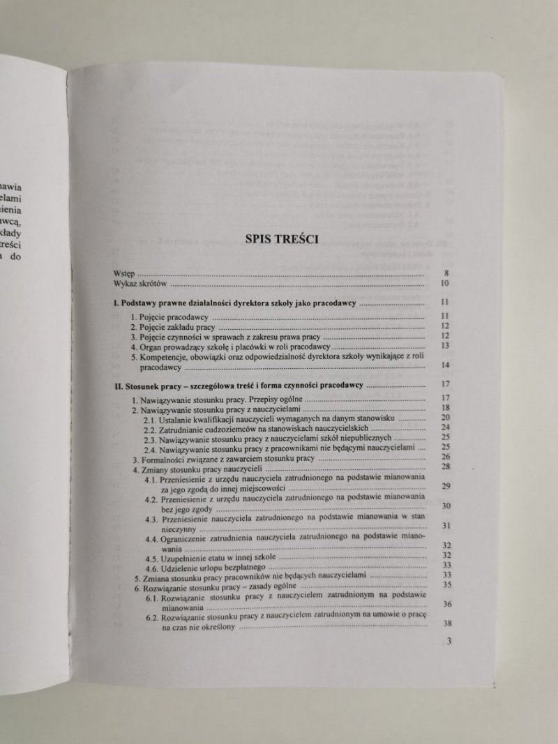 DYREKTOR SZKOŁY W ROLI PRACODAWCY - Tadeusz Komorowski 2001