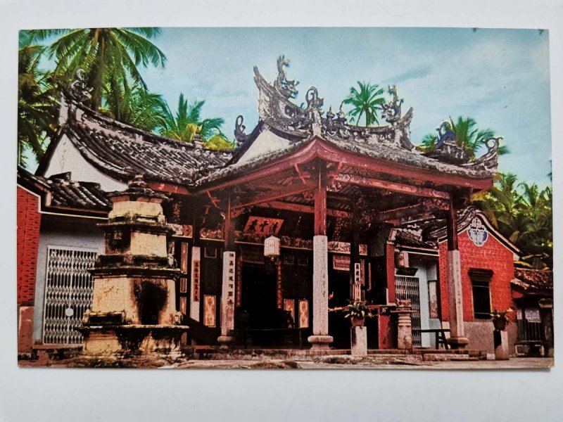 SNAKE TEMPLE, PENANG. VIEW OF THE FAMOUS SNAKE TEMPLE LOCATED AT SUNGEI KLUANG