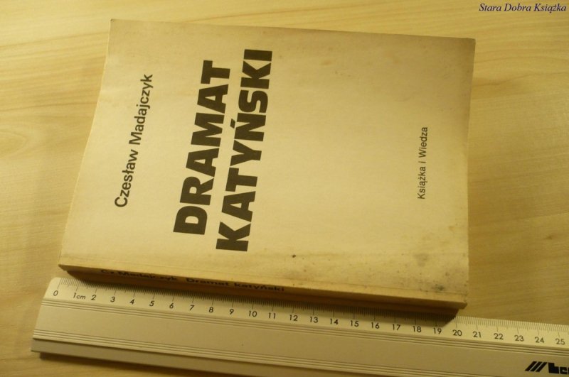 DRAMAT KATYŃSKI - Czesław Madejczyk (1989)