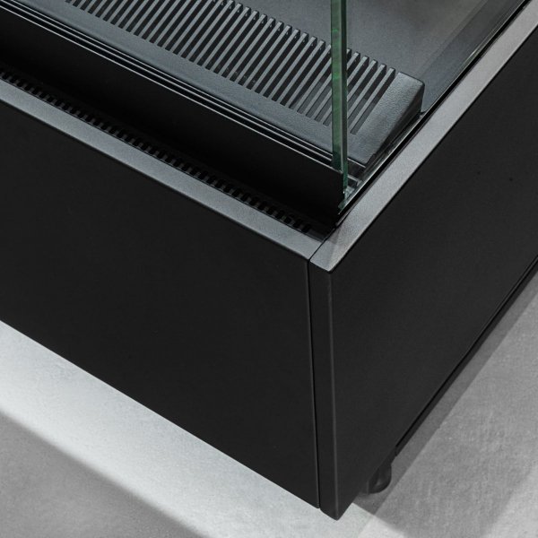 WITRYNA CUKIERNICZA CHŁODNICZA DOLCE VISIONE PREMIUM BREVE 1300 | PODŚWIETLANY COKÓŁ | WERSJA OBNIŻONA | 1300X690X1110+/-10 MM