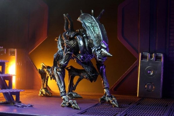 Obcy - Figurka Rhino Alien (Kenner Tribute) 25 cm