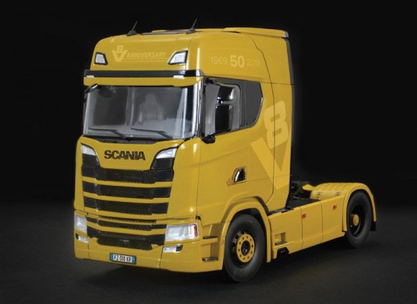 Italeri Model plastikowy Scania S730 Highline 4x2 1/24
