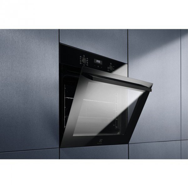 Electrolux Piekarnik EOE5C71Z kataliza