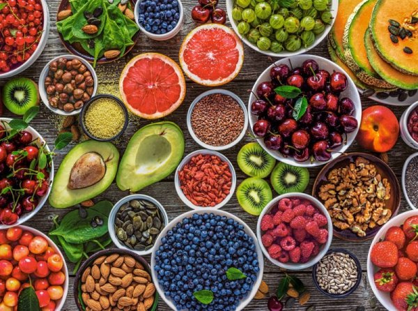 Castor Puzzle 2000 elementów Table Full of Superfood