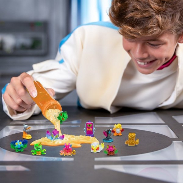 Cobi Figurki Mr Beast Lab - Rój Mega Lab 12-pak