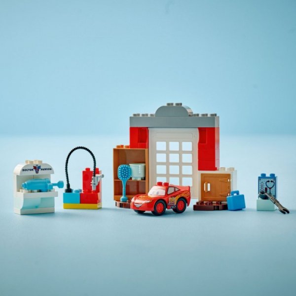 LEGO Klocki DUPLO Disney 10456 Wizyta McQueena w warsztacie Wójta