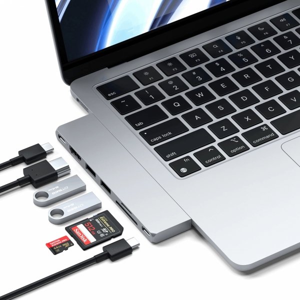 Satechi Pro Hub Slim - aluminiowy hub z podwójnym USB-C do MacBook (USB 4, HDMI, 2x USB-A, SD/microSD, USB-C) (silver)