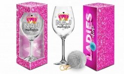 LADIES TIME - kieliszek do wina Signoria 700ml + pompon  - Najmądrzejsza