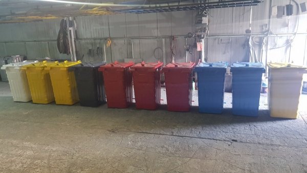 Metalowy pojemnik na odpady120l 