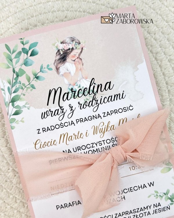 Zaproszenia na Pierwszą Komunię Świętą - dziewczynka, ze wstążką