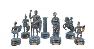 Ekskluzywne szachy mosiężne - okres grecko-rzymski S3BBLU 28x28cm