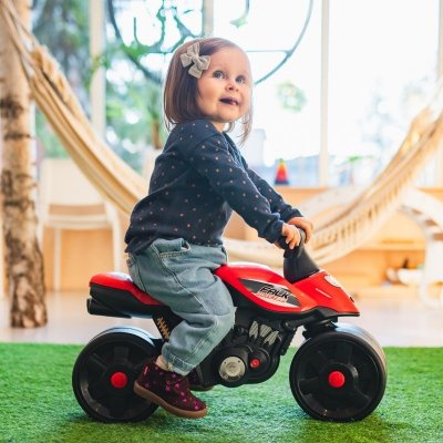 FALK Jeździk Racing Czerwony Szerokie Koła od 2 Lat