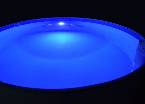 Magnetyczna lampa basenowa LED Poolsana RGB 10 W ze sterowaniem aplikacją + płytka metalowa