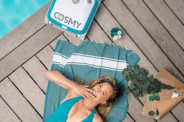 Odkurzacz basenowy BWT COSMY 250 + dodatkowy panel obudowy GRATIS