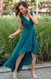 Szyfonowa sukienka z asymetrycznym przodem 0294 zielona-1