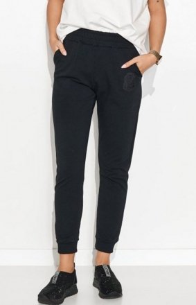 Dresowe spodnie damskie czarne M732