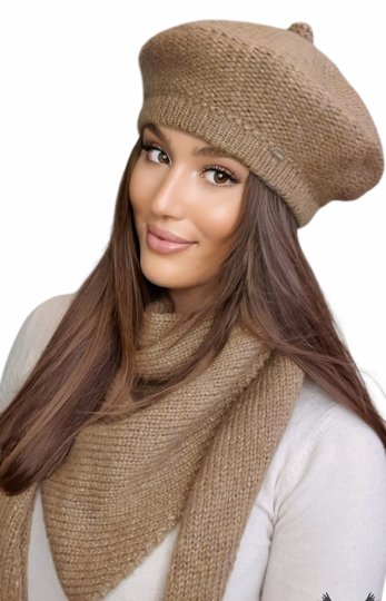 Zimowy beret damski Ofelia beżowy