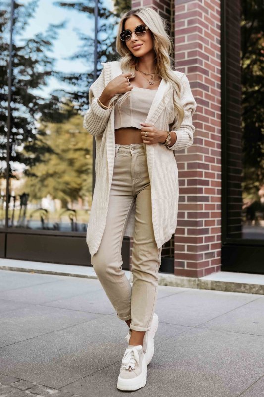 Numoco 629-1 wygodny kardigan oversize z kapturem i stylową naszywką 