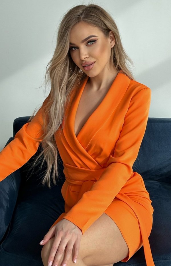 Elegancka sukienka marynarka  242-09-1