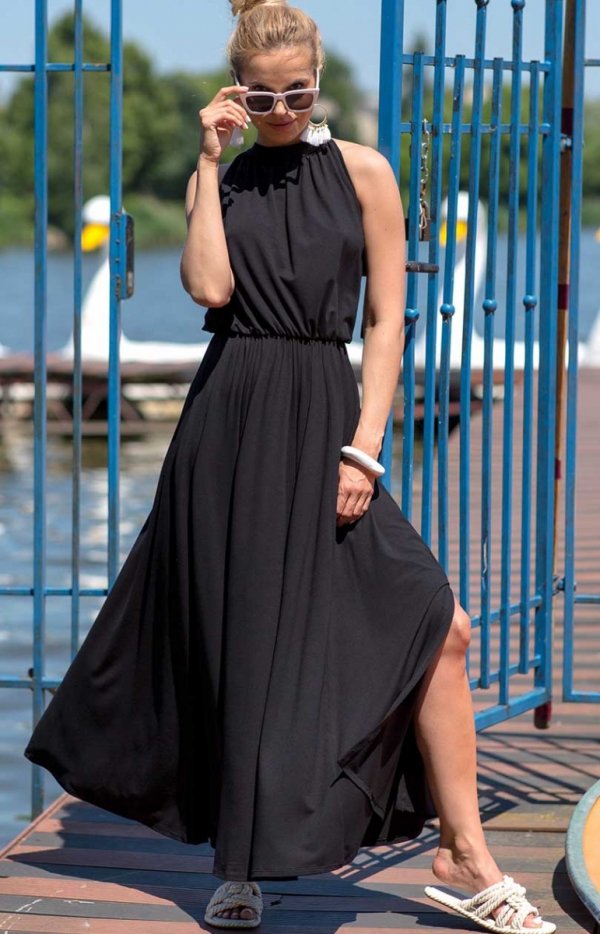 Efektowna sukienka maxi czarna