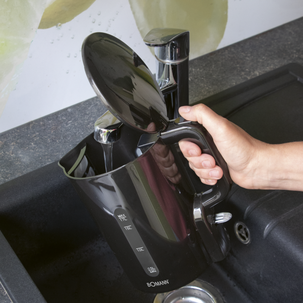 Czajnik elektryczny bezprzewodowy 1.7 L Bomann WK 6090 CB (czarny)