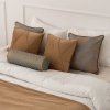 Mint-Beige Set aus dekorativen Kissen für das Schlafzimmer, Queen + Touch.