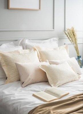 Kremowy zestaw 3 poduszek dekoracyjnych do sypialni